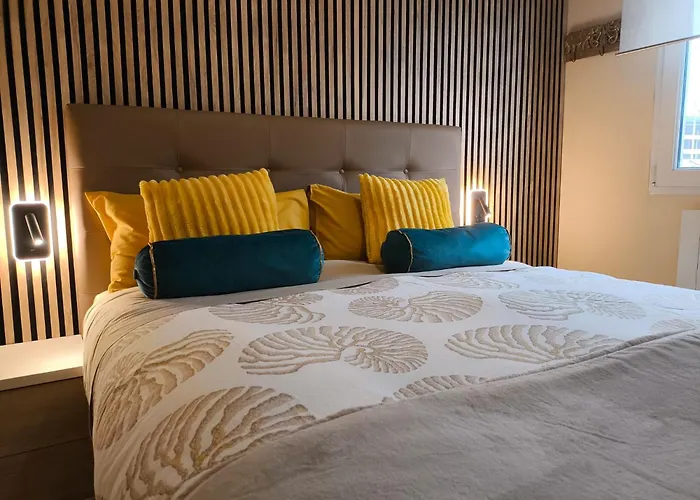 San Mames Stadium Corner Apartment *